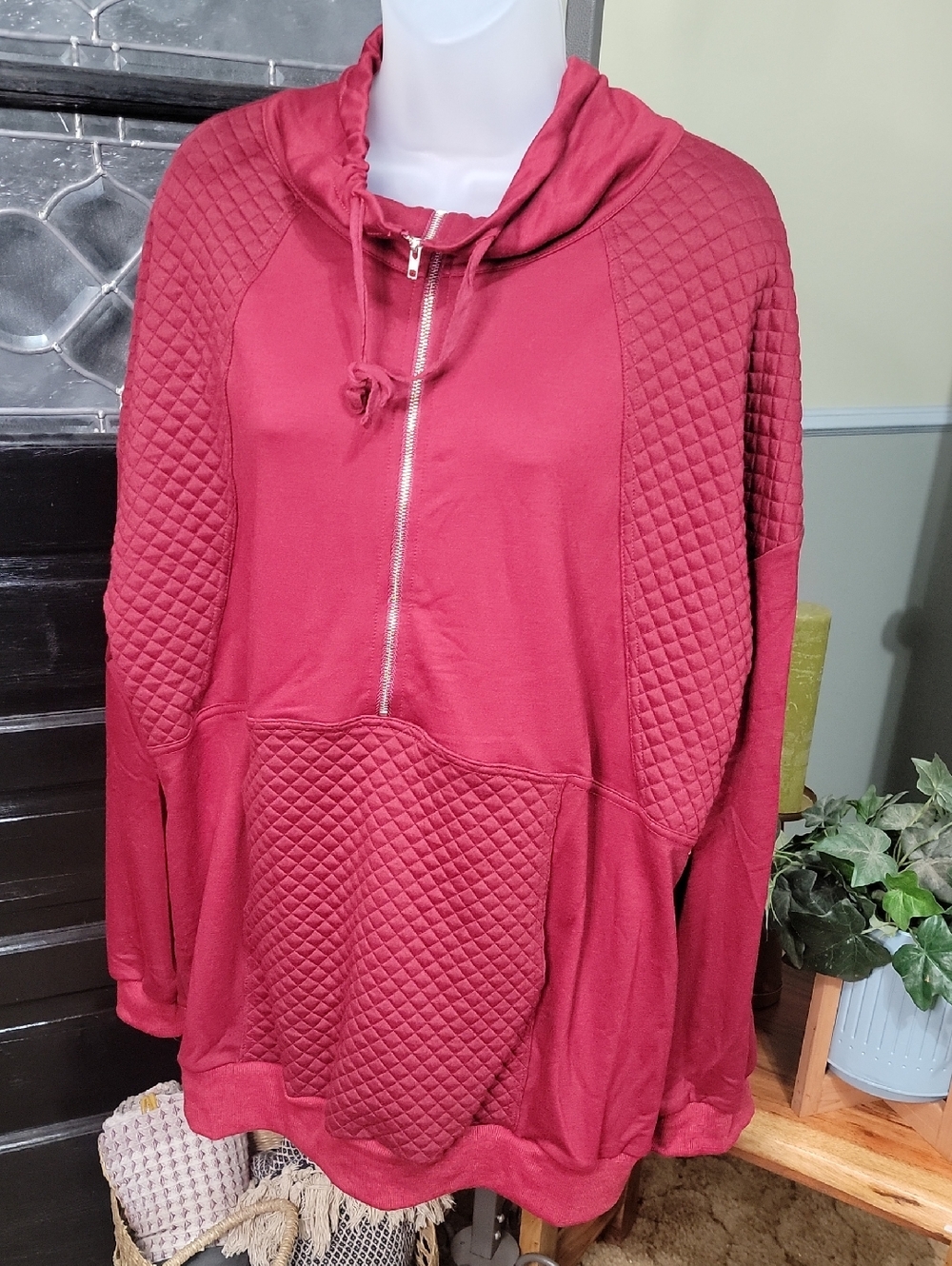 #87 Miss Sparkling Quilted Burgundy Pullover with Half-Zip Tie HoodWomen Size XL
